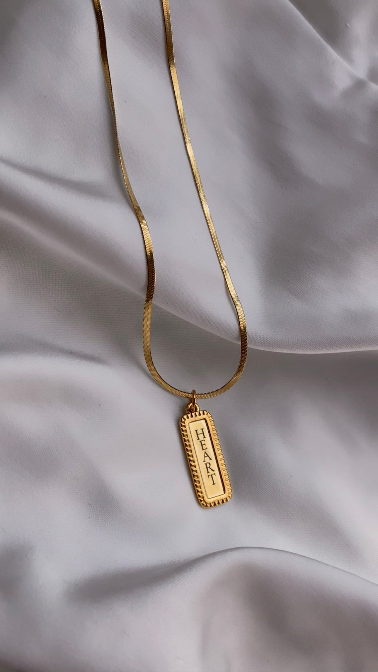 The Rectangle Necklace
