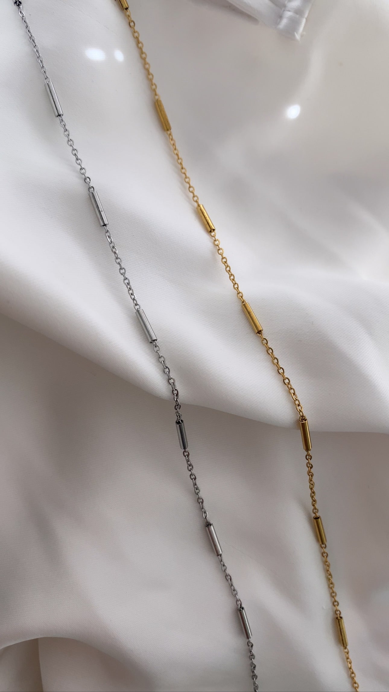 The Bar Necklace